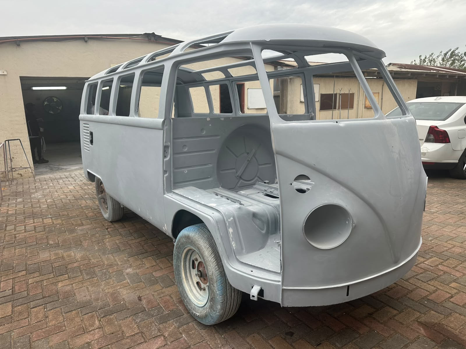 1964 VW 21 Window Samba Deluxe